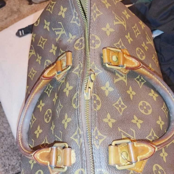 Louie Vuitton Speedy 35
